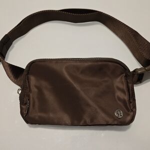 2. Lululemon Everywhere Belt Bag – Brown – NWOT